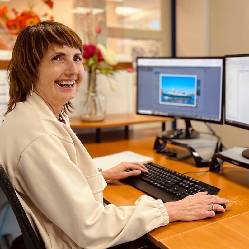 5 - Anja Nieuwland - Administrative assistant